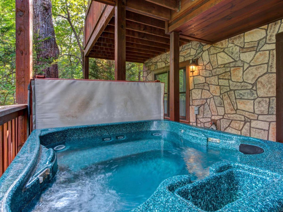 Above The Clouds, 4 Bedrooms, Pool Access, Private, Gaming, Sleeps 16 Gatlinburg Extérieur photo