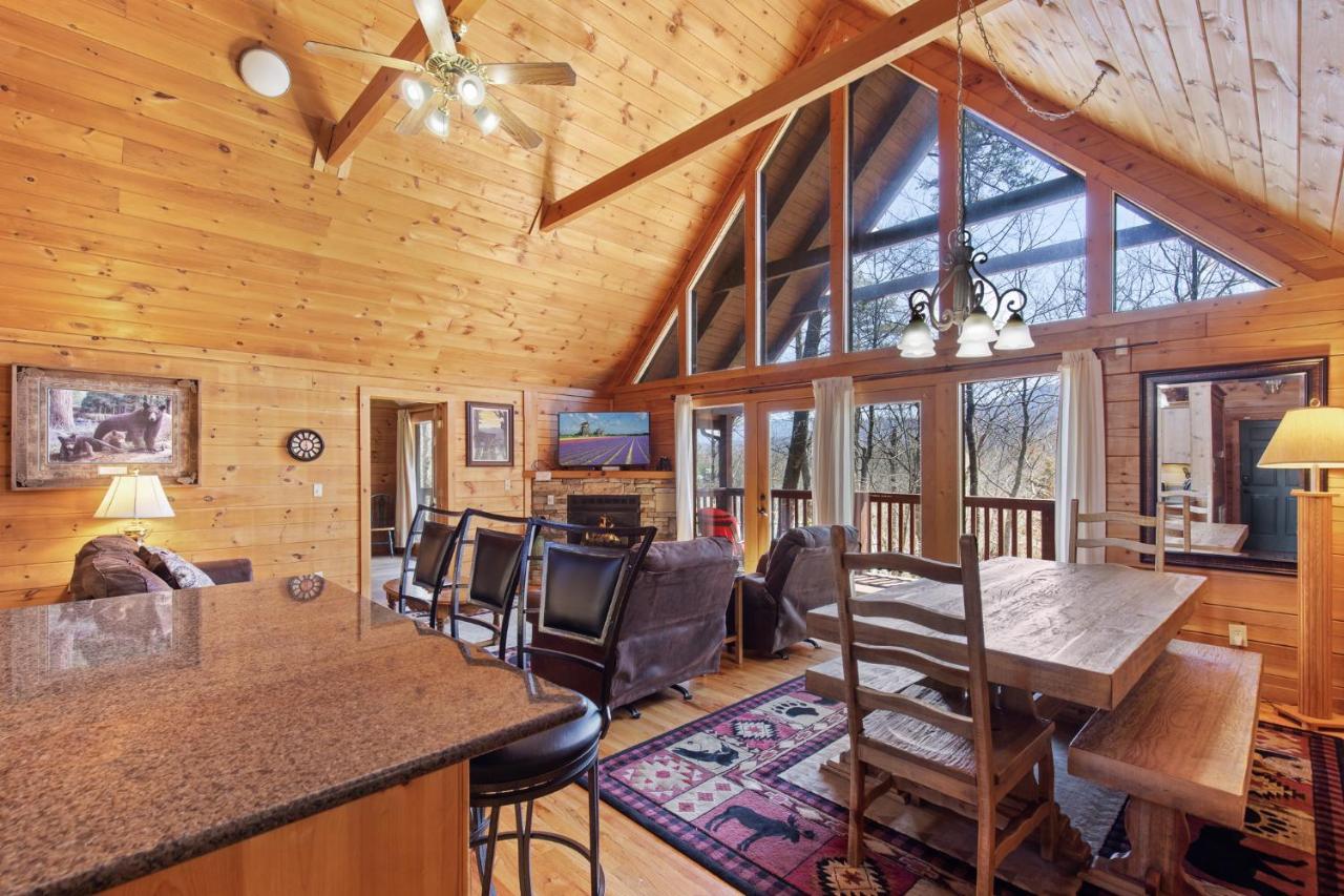 Above The Clouds, 4 Bedrooms, Pool Access, Private, Gaming, Sleeps 16 Gatlinburg Extérieur photo