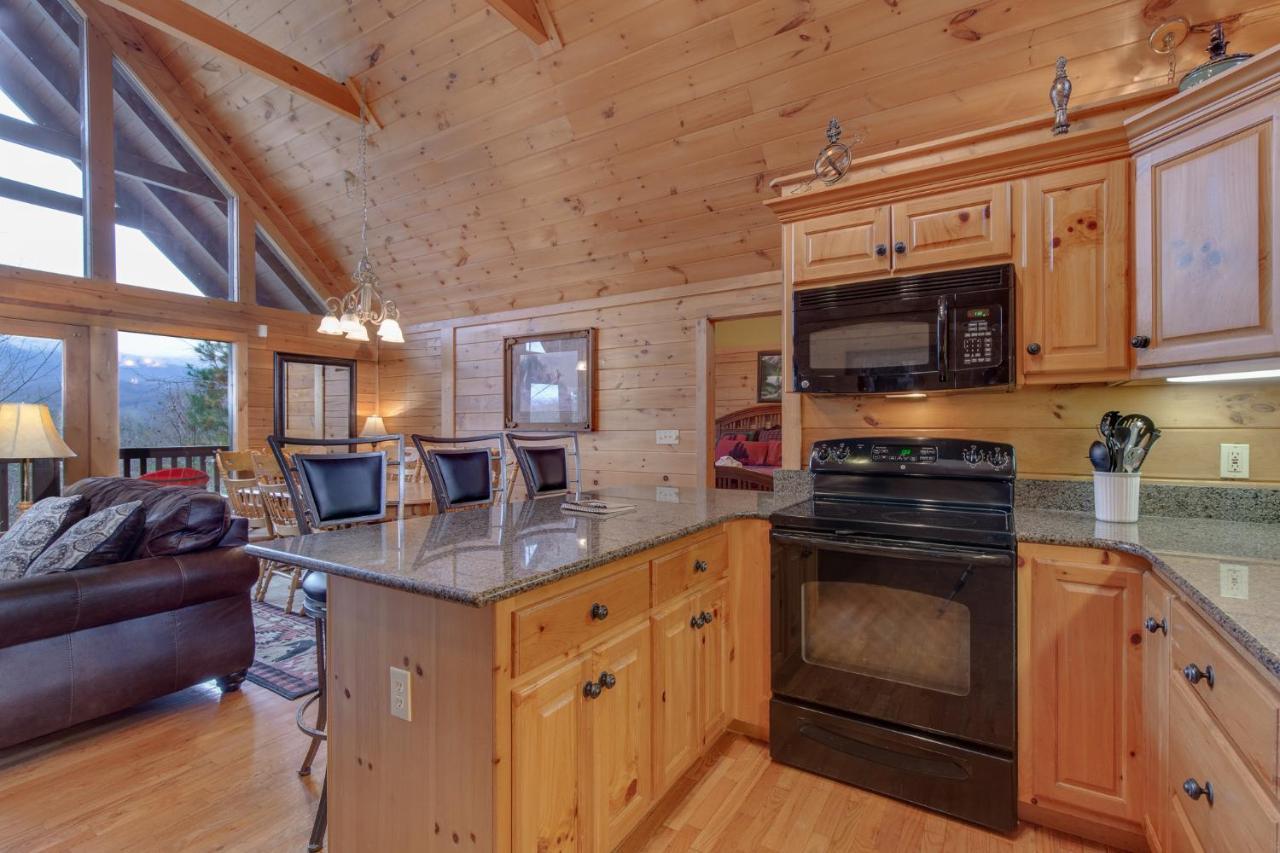 Above The Clouds, 4 Bedrooms, Pool Access, Private, Gaming, Sleeps 16 Gatlinburg Extérieur photo