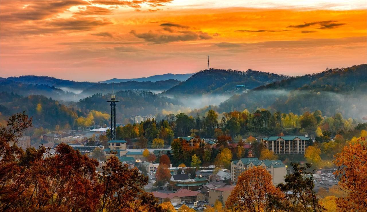 Above The Clouds, 4 Bedrooms, Pool Access, Private, Gaming, Sleeps 16 Gatlinburg Extérieur photo