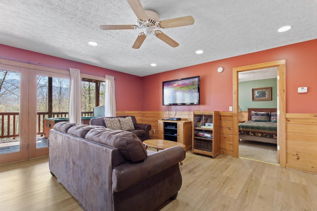 Above The Clouds, 4 Bedrooms, Pool Access, Private, Gaming, Sleeps 16 Gatlinburg Extérieur photo