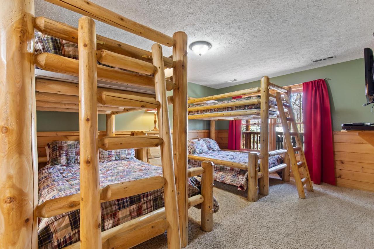 Above The Clouds, 4 Bedrooms, Pool Access, Private, Gaming, Sleeps 16 Gatlinburg Extérieur photo