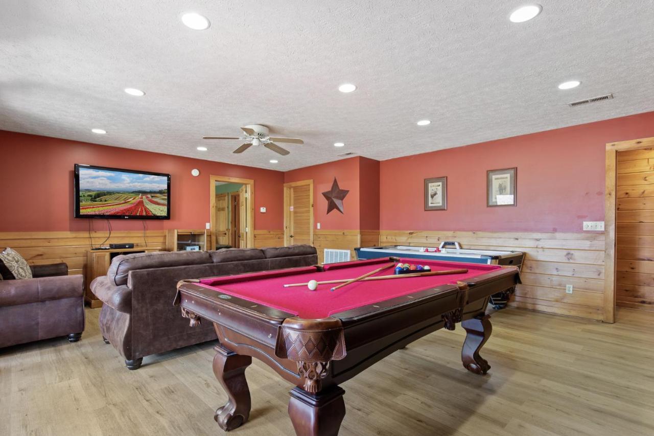 Above The Clouds, 4 Bedrooms, Pool Access, Private, Gaming, Sleeps 16 Gatlinburg Extérieur photo