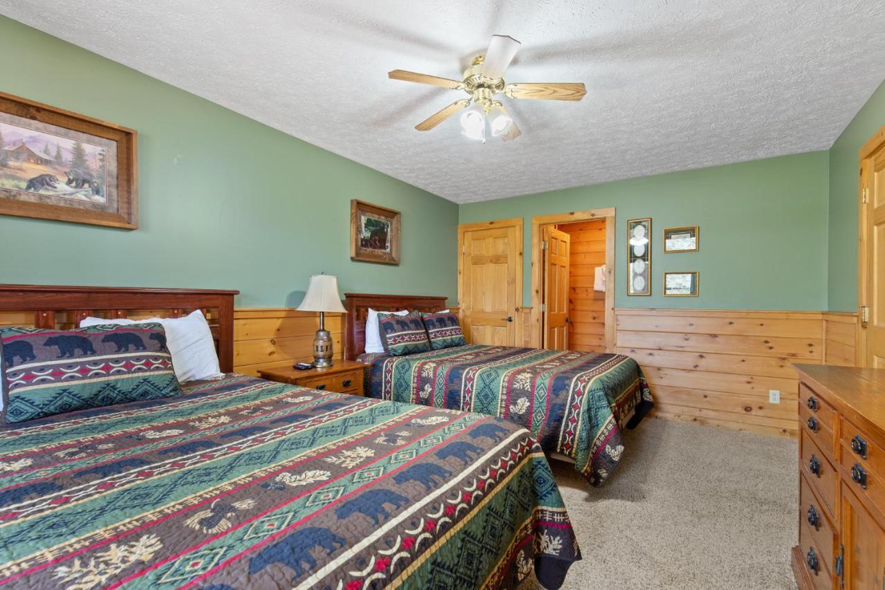 Above The Clouds, 4 Bedrooms, Pool Access, Private, Gaming, Sleeps 16 Gatlinburg Extérieur photo