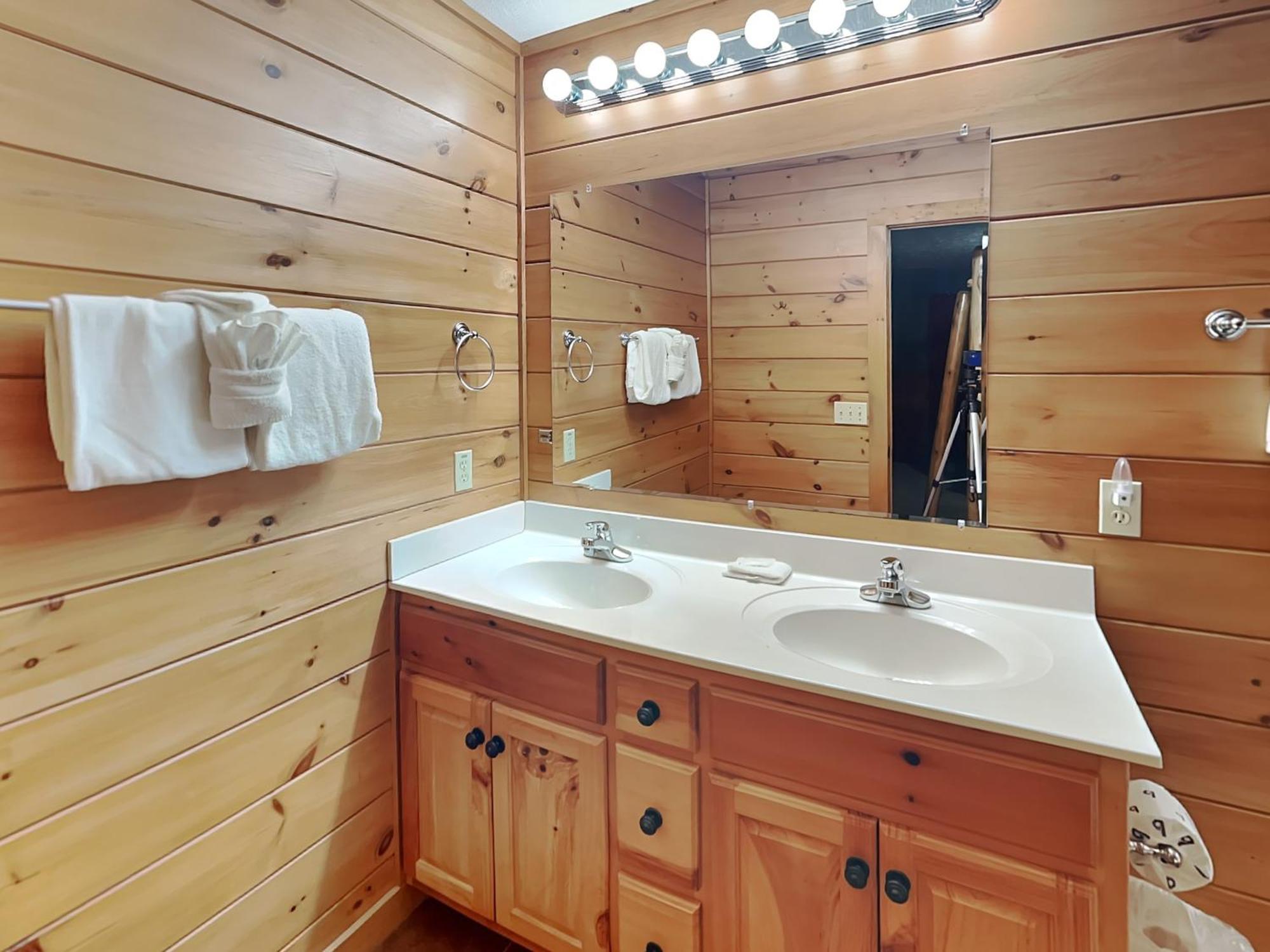 Above The Clouds, 4 Bedrooms, Pool Access, Private, Gaming, Sleeps 16 Gatlinburg Extérieur photo